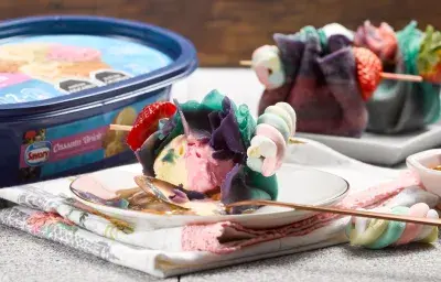 Panqueques unicornio con Helado Brick Panqueques unicornio con Helado Brick