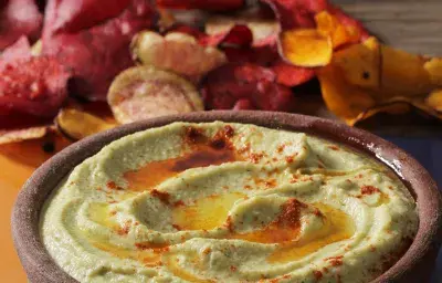 Crema Tipo Hummus de alcachofas Crema Tipo Hummus de alcachofas