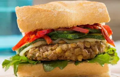 Hamburguesa de Lenteja en Baguette Hamburguesa de Lenteja en Baguette