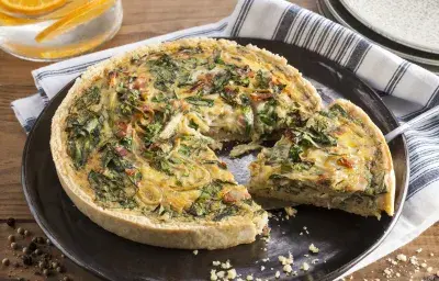 Quiche de Espinaca, Cebolla y Tocino Quiche de Espinaca, Cebolla y Tocino