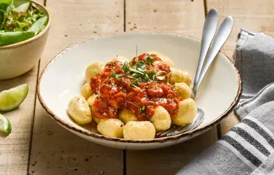 Gnocchi de Garbanzos con salsa Tuco