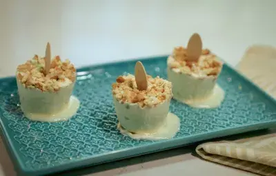 Paletas heladas de pie de limón