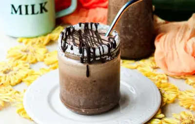 Batido de coco y chocolate Nesquik ® sin azúcar añadida