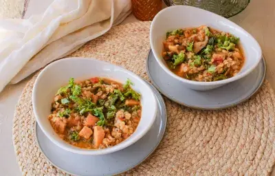Guiso de lentejas rojas, kale y camote