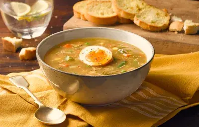 Sopa estilo ramen Sopa estilo ramen