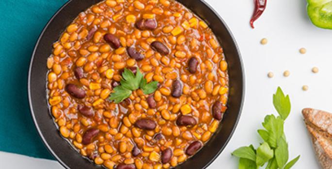 Los alimentos enlatados incluyen a los granos. Los granos son alimentos enlatados muy populares.