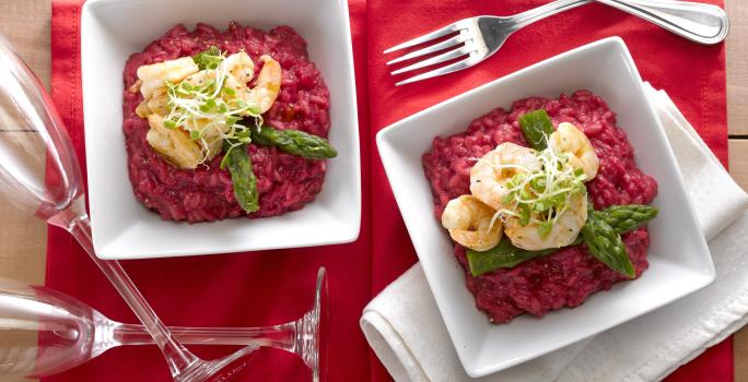 Risotto de Betarraga con Camarones y Espárragos salteados