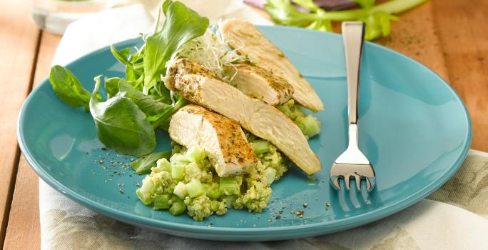 Ensalada de Quinoa Verde con Pollo al Pimenton