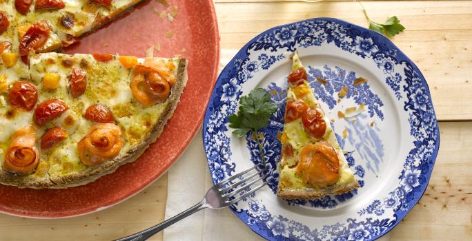 Tarta Integral con Salmón y Tomates Cherry