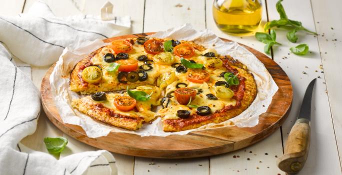 Pizza mediterranea de coliflor