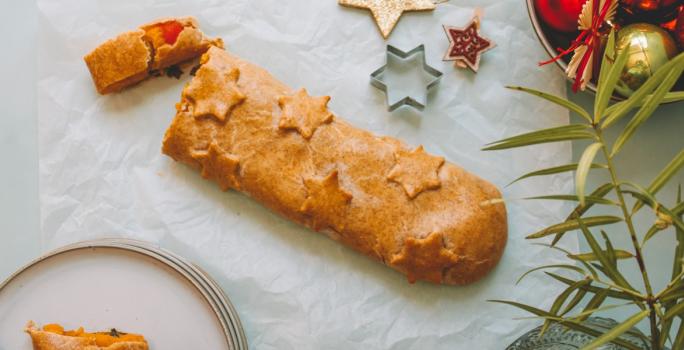 Rollo de zapallo, aceitunas y tomate cherry