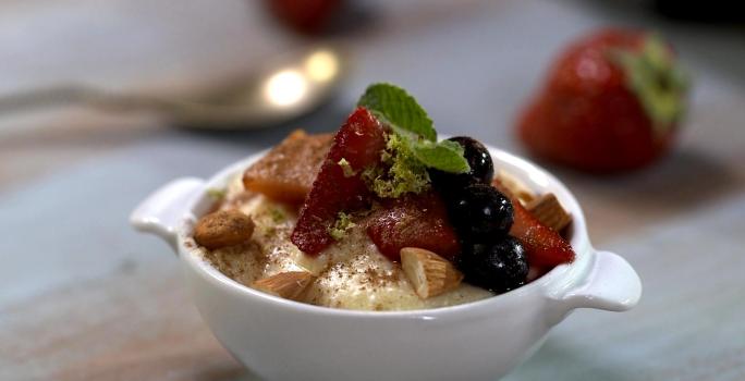 ESPUMA DE VAINILLA Y LIMÓN CON FRUTA CARAMELO