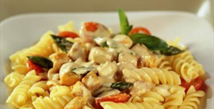 Pastas de Pollo a la Crema | Recetas Nestlé Pastas de Pollo a la Crema | Recetas Nestlé