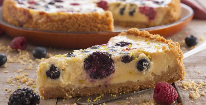 Kuchen de yoghurt y berries