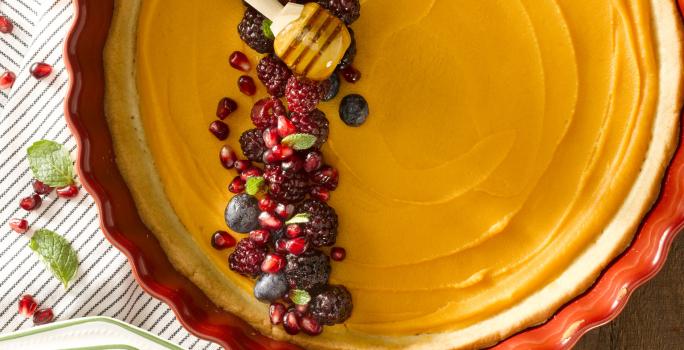 Pie de Calabaza con Miel y Berries