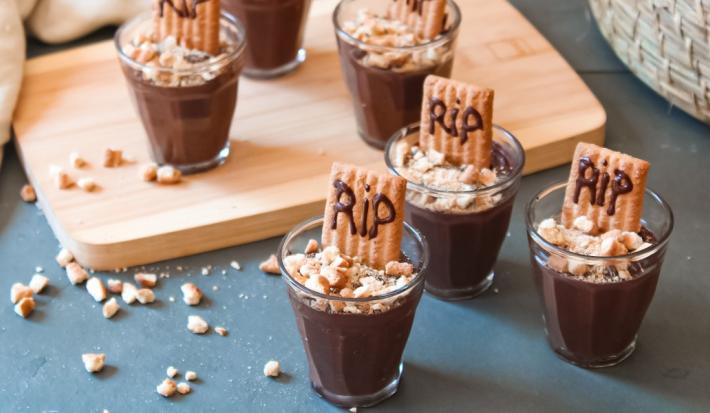 Vasitos de mousse de chocolate para halloween Vasitos de mousse de chocolate para halloween