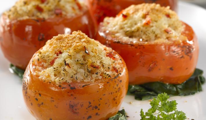 Tomates rellenos con Carne Vegetal