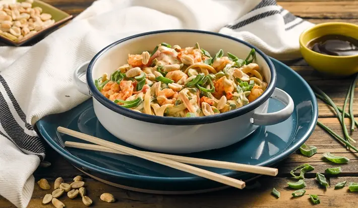 Fideos orientales al maní