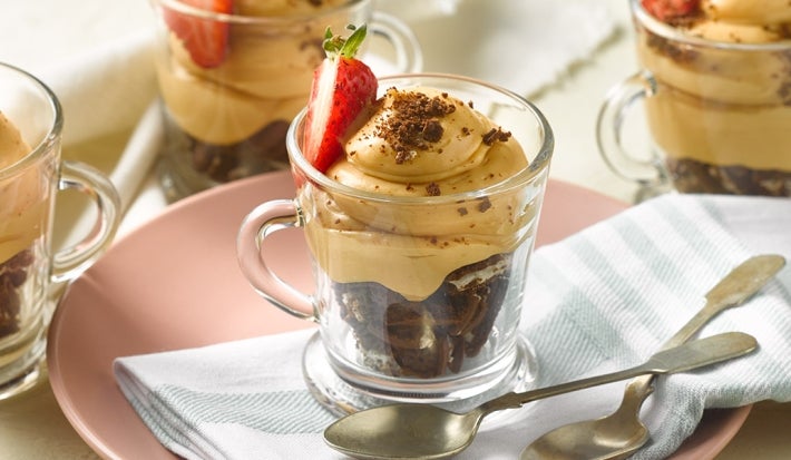 Cremoso de manjar sin lactosa con galletas Tritón