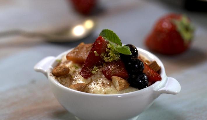ESPUMA DE VAINILLA Y LIMÓN CON FRUTA CARAMELO