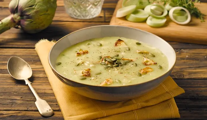 Crema de espárragos y alcachofa