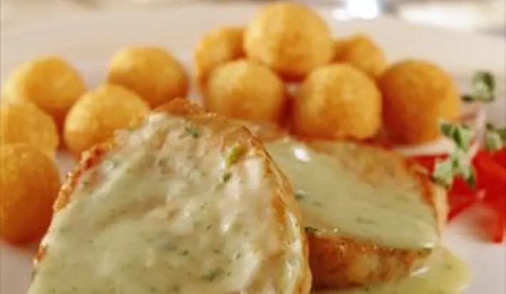 Chuleta de Cerdo con Salsa de Finas Hierbas