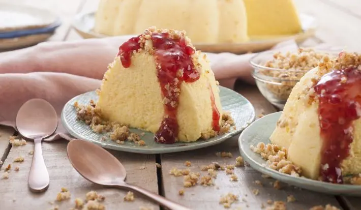 Bavaroise de duraznos y crumble