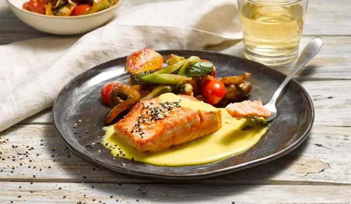 Pescado a la plancha con salsa huancaína