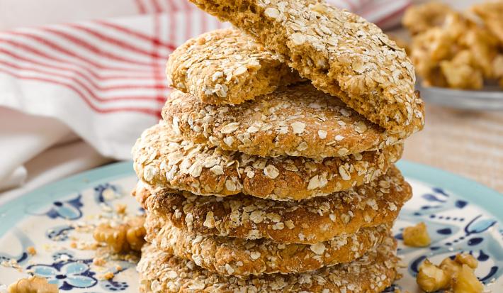 Galletones de Avena, Manjar y Nueces sin Gluten Galletones de Avena, Manjar y Nueces sin Gluten