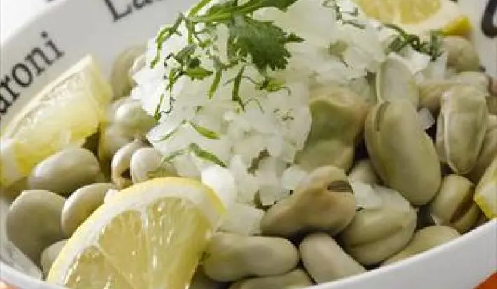 Ensalada de Habas con Cebolla
