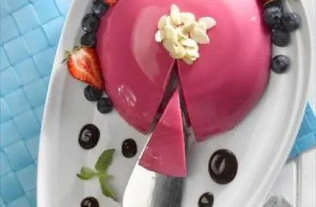 Gelatina con leche y frambuesa