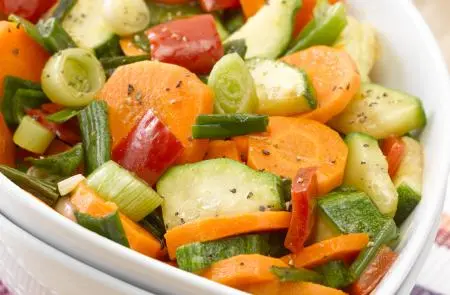 Ensalada de Vegetales Salteados Fríos