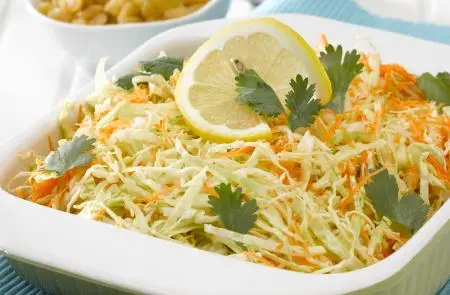 Ensalada de Repollo con Zanahoria