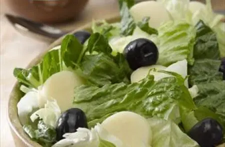 Ensalada de Lechugas, Palmito y Aceitunas