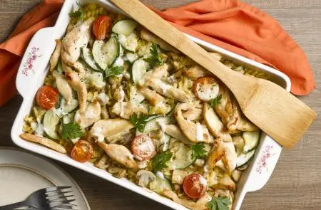 Budín de Pastas con Pollo y Verduras