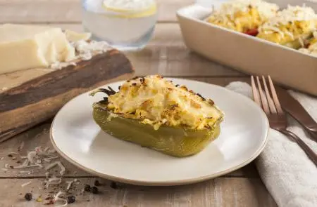 Pimentón relleno con ají de gallina